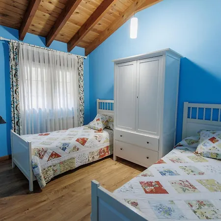 Con Jacuzzi A Orillas Del Rio Sella