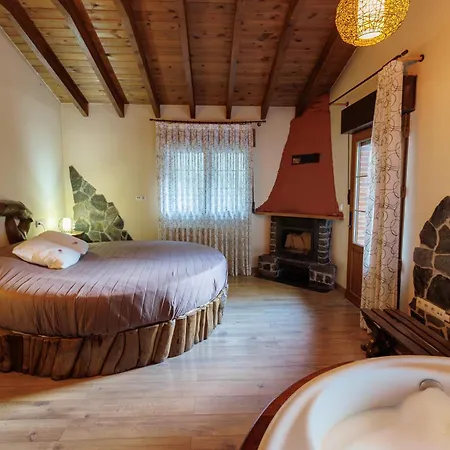 Con Jacuzzi Y Chimenea, Rio Sella Apartment