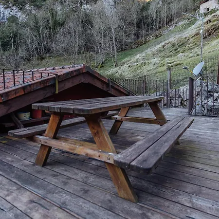 Apartmán Con Jacuzzi A Orillas Del Rio Sella *