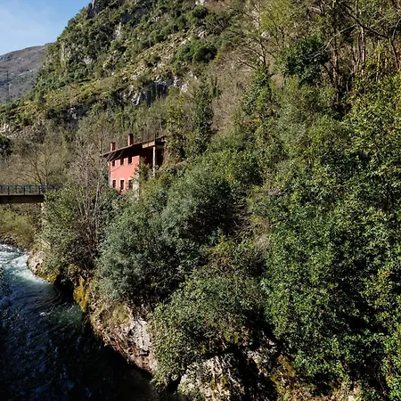 Con Jacuzzi A Orillas Del Rio Sella
